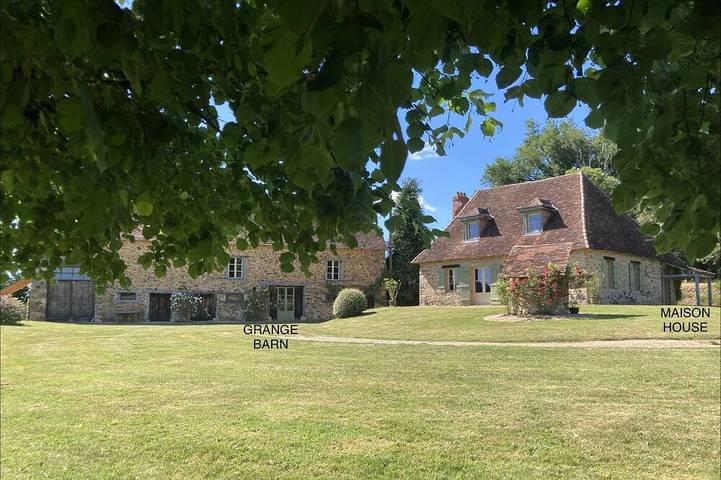 Gîte pour 8 personnes, avec jardin, animaux acceptés à Saint-Méard