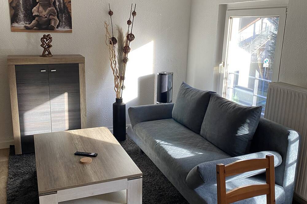 Ganze Wohnung, Hübsche & neu eingerichtete Ferienwohnung in in super Lage von Altenburg in Altenburg, Ostthüringen