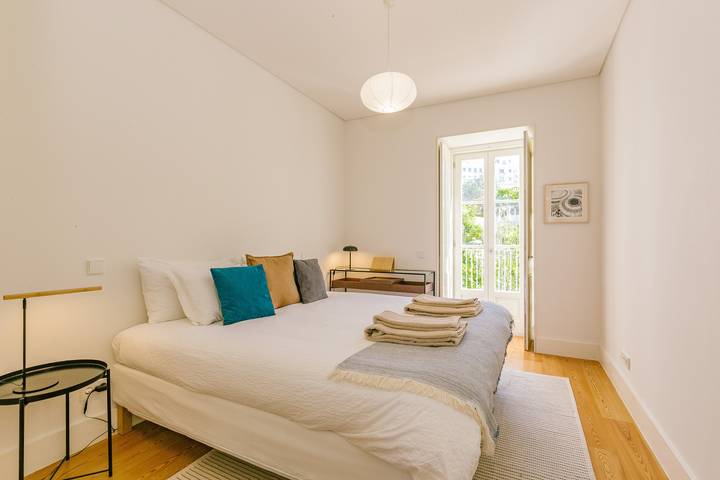 Ganze Wohnung, L8 Graca 2Bdr Pool Castle View & Park in Santa Maria Maior, Costa de Lisboa