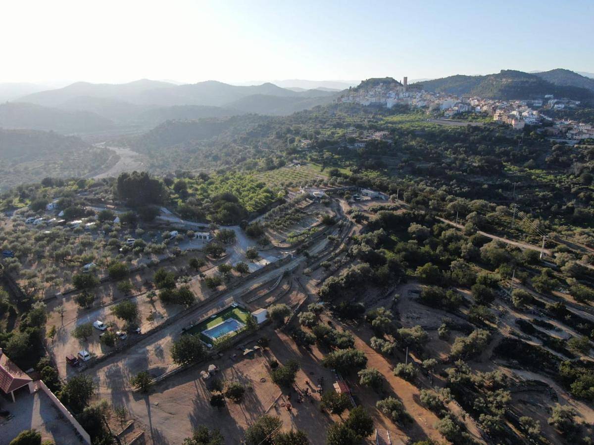 Camping Ciudad del Ciclismo- Bungalow in Cervera del Maestre, Province de Castellón