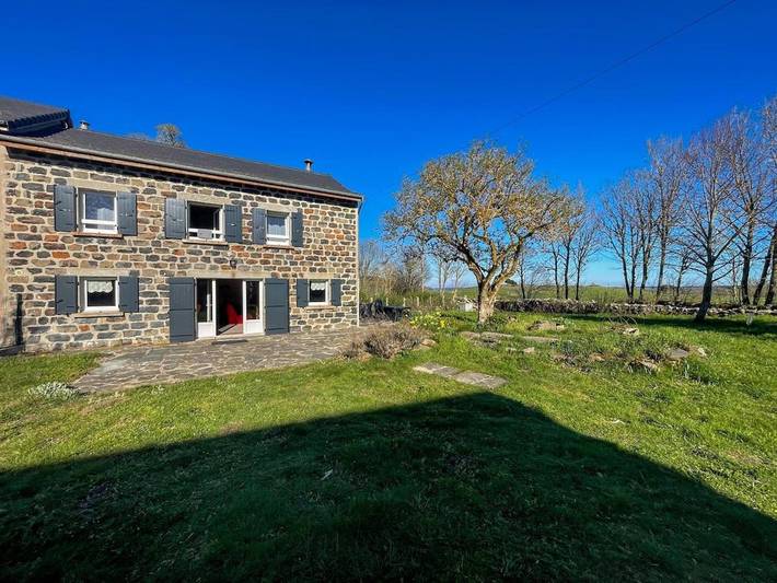 Location de vacances pour 6 personnes, avec Terrasse ainsi que Jardin et Vue à Mazet-Saint-Voy