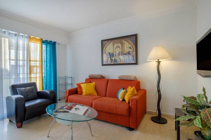 Ferienwohnung für 5 Personen, mit Balkon, kinderfreundlich in Cannes