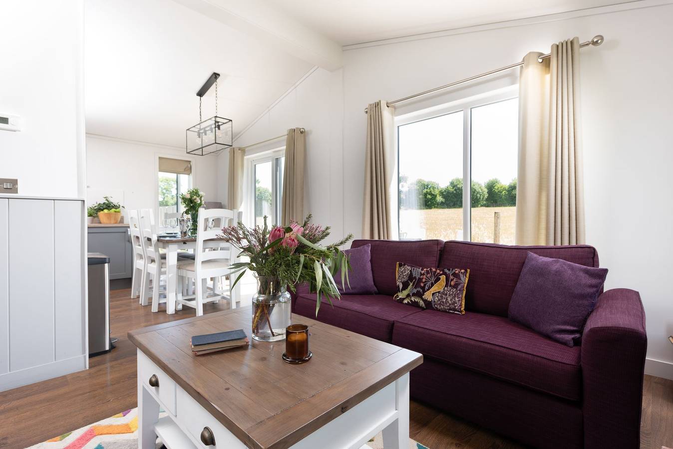 Forget Me Not Lodge, 4 Roadford Lake Lodges in Broadwoodwidger, Devon