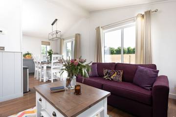 Chalet for 6 People in Broadwoodwidger, Devon, Photo 3