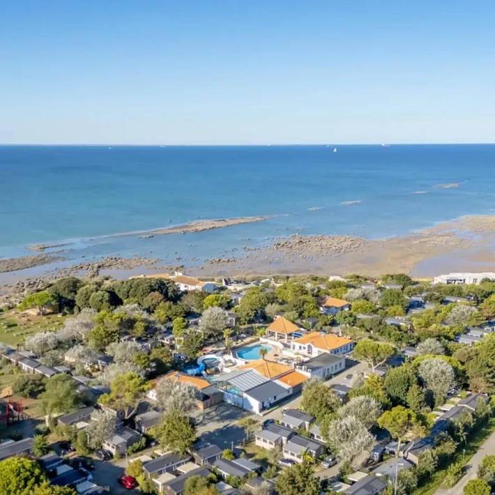 Location de vacances pour 2 personnes, avec piscine et terrasse, animaux acceptés dans Plage De La Platerre Angoulins - 2