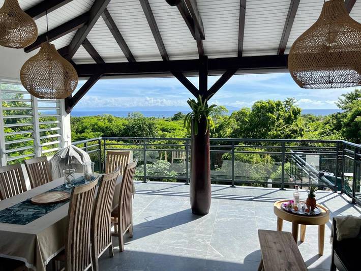 Location de vacances pour 6 personnes, avec piscine ainsi que vue et jardin dans Ecomusée de Marie-Galante - 2