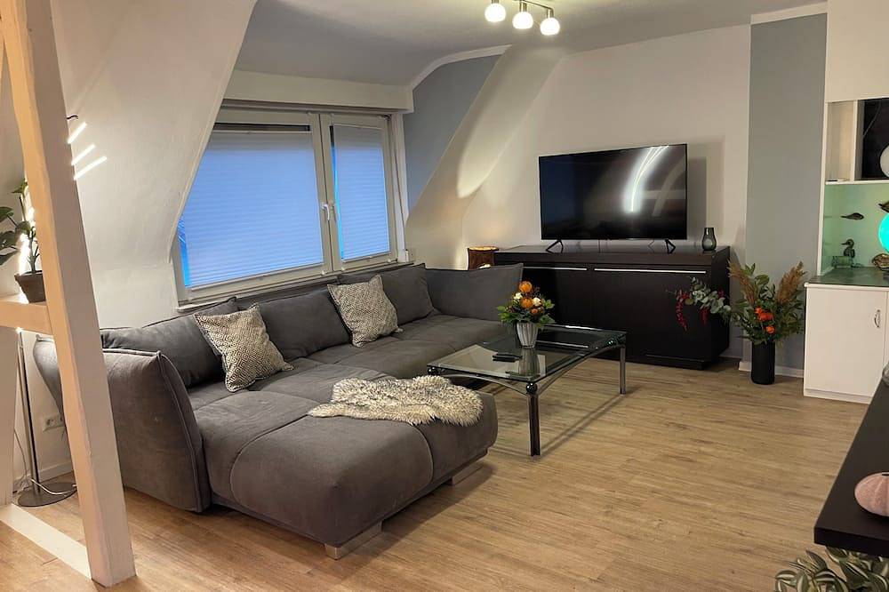 Ganze Wohnung, Komfortable Wohnung mit Balkon und Gartenblick. in Hungen, Vogelsberg Region