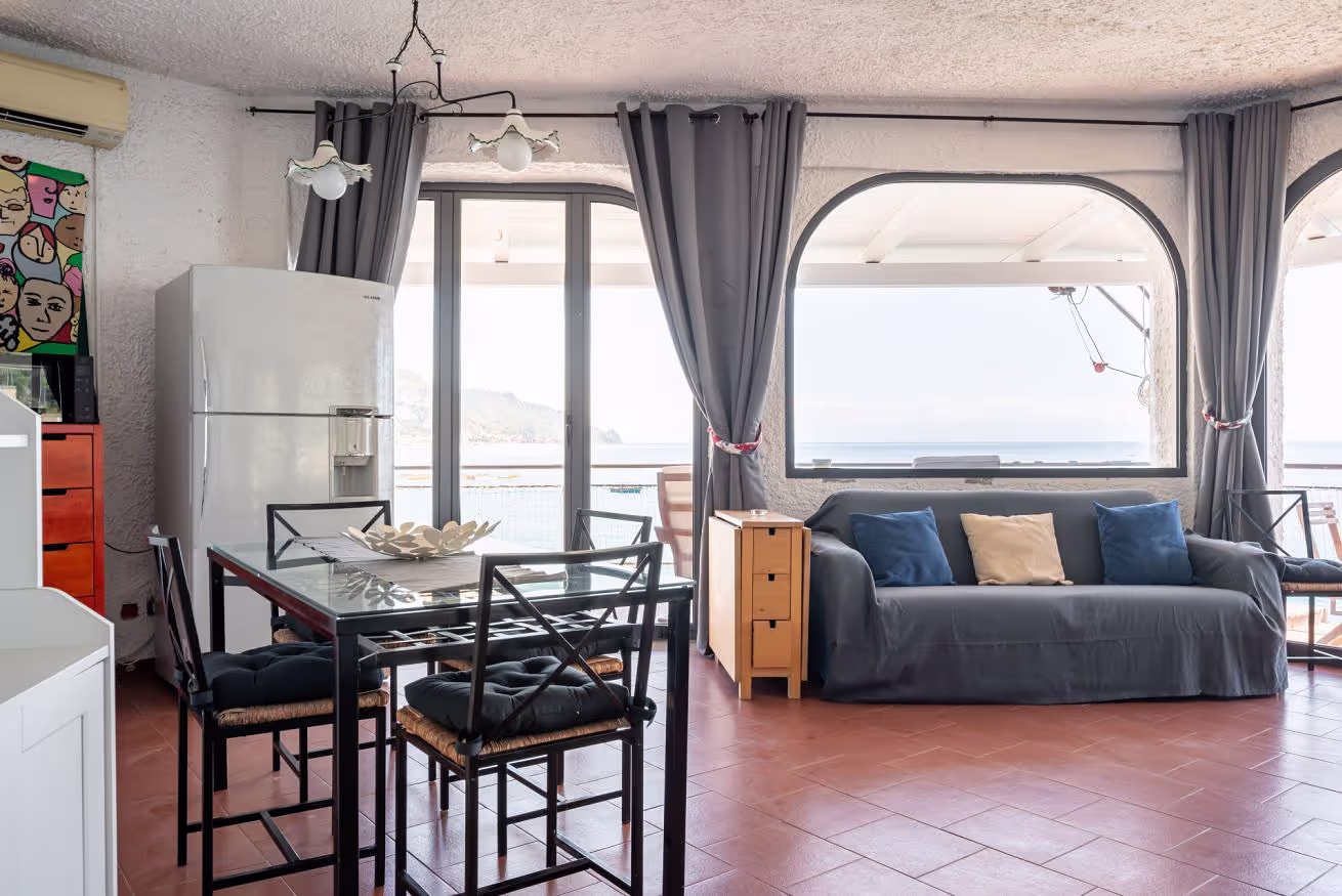 Villa Vittoria - Casa sullo Scoglio 4