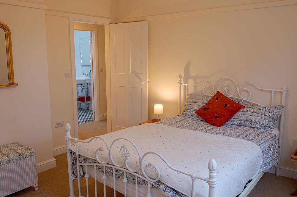 Charming farmhouse style cottage in Evington in Leicester, Heart of England