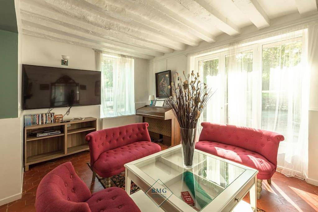 Appartement entier, La Creste Disneyland Bmyguest in Couilly-Pont-aux-Dames, Seine-et-Marne