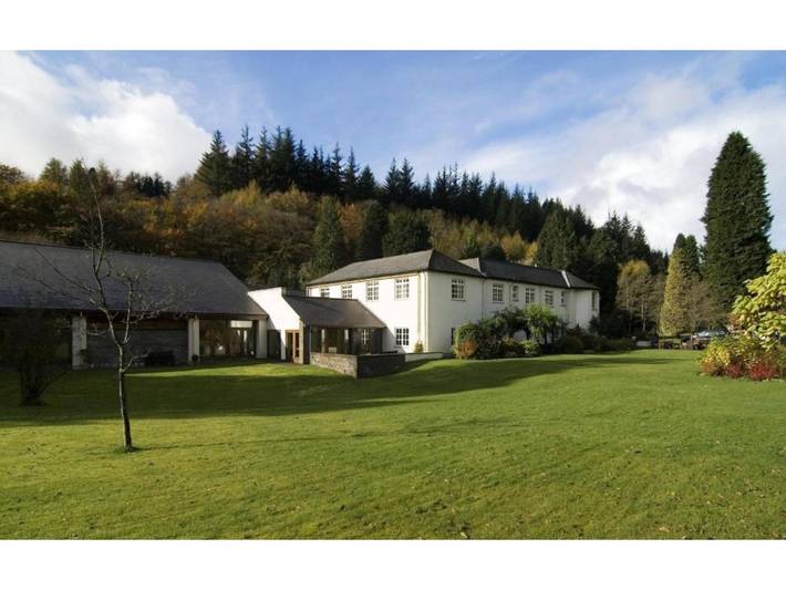 Holiday rental for 2 people, with Terrace and Hot tub as well as Garden and Pool in Brecon Beacons