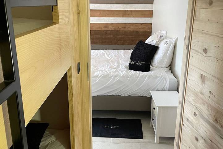 Chalet pour 2 personnes, avec jardin ainsi que piscine et sauna à Peisey-Nancroix