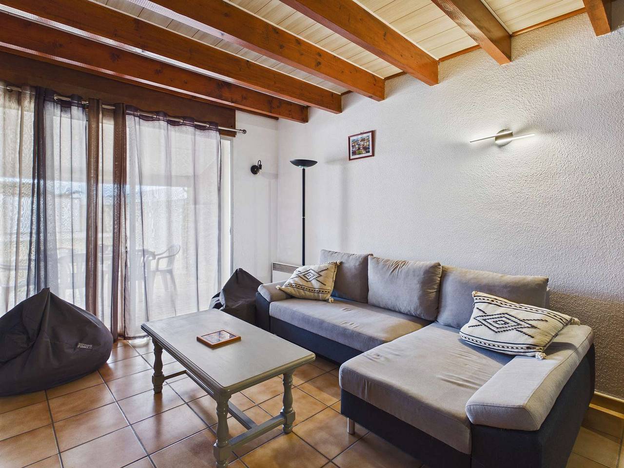 Komfortable Villa mit 3 Zimmern, 6 Pers., Terrasse und Privatparkplatz in Marseillan-Plage, Marseillan