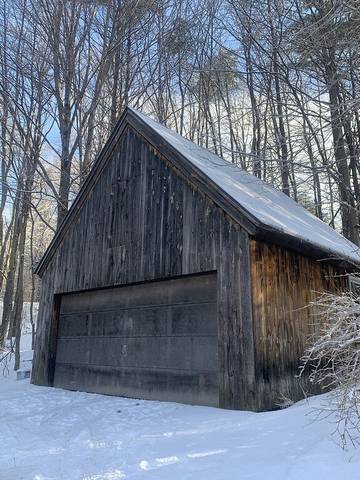 Vacation Home for 8 Guests in West Windsor, Vermont, Picture 4