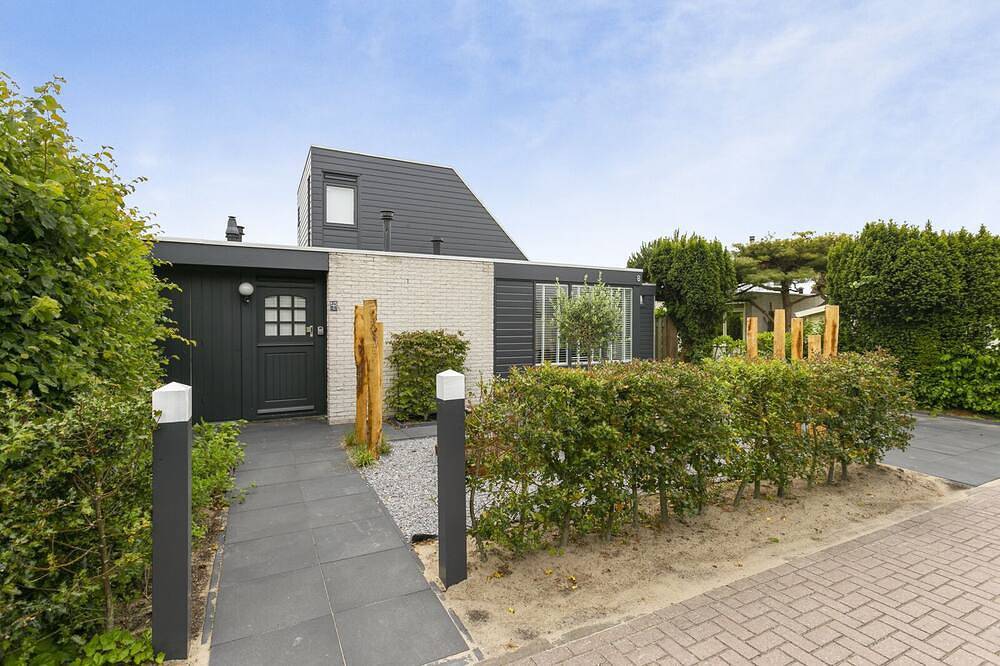Im Seemannsstil komfortabel eingerichteter Bungalow mit viel Privatsphäre in Ouddorp, Goeree-Overflakkee