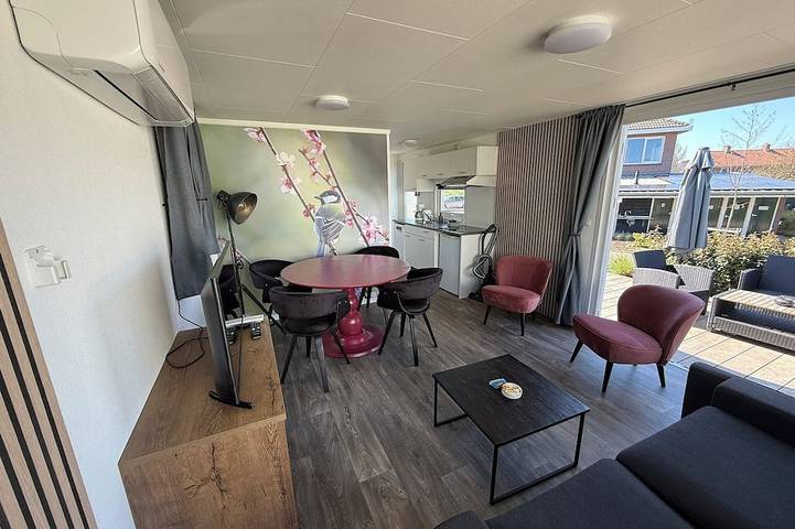 Chalet für 4 Personen, mit Terrasse und Garten in Nordholland
