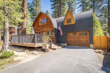 Vacation Rental for 8 Guests in Diamond Peak, Lake Tahoe, Picture 3