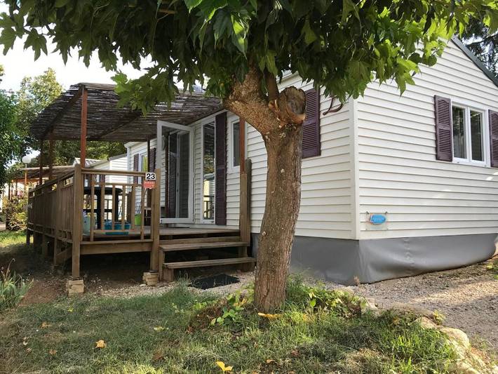 Location de vacances pour 4 personnes, avec piscine et terrasse à Ginasservis - 4