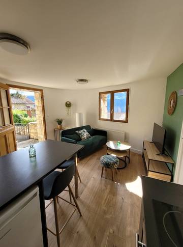 Gîte pour 2 personnes, avec terrasse à Mostuéjouls