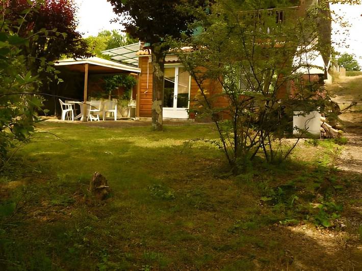 Chalet pour 4 personnes, avec jardin ainsi que terrasse et vue sur le lac, animaux acceptés dans le Cantal - 3