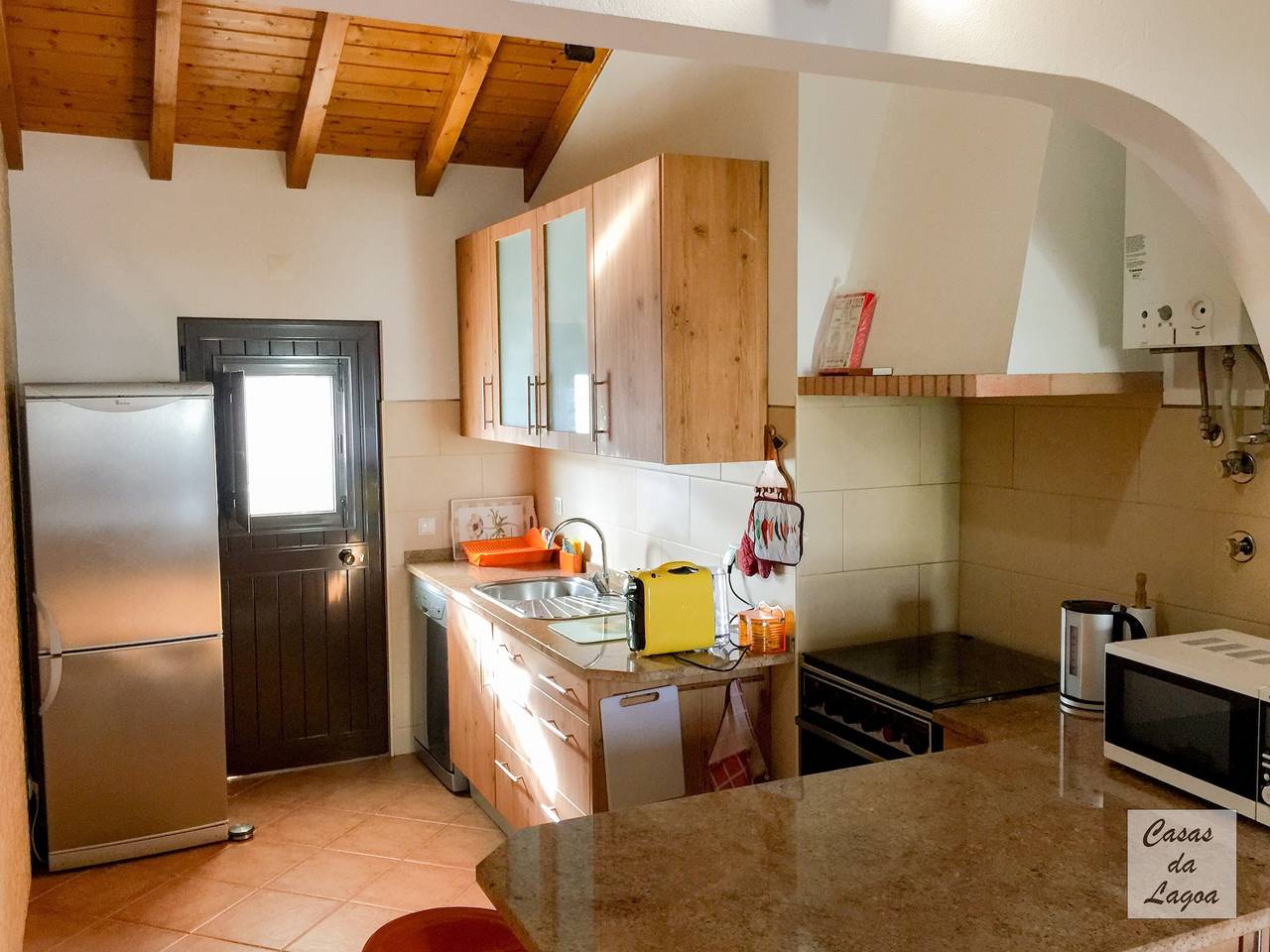 Cottage 'Casas Da Lagoa - T2 Sul' with Private Garden, Balcony and Wi-Fi in Costa Alentejana