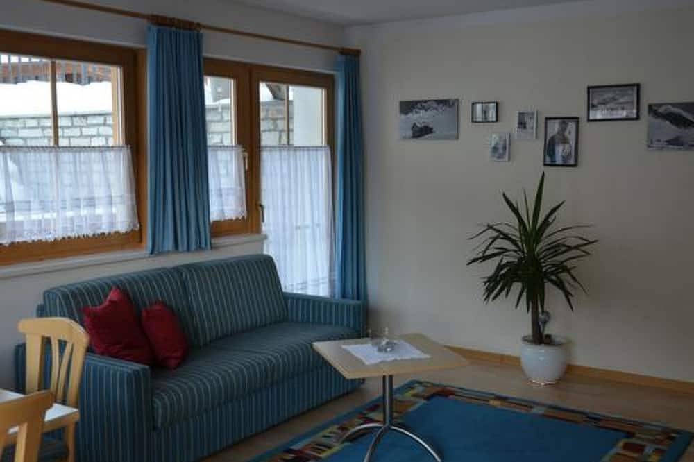 Ganze Wohnung, Haus Helvetia, (Samnaun-Compatsch). in Compatsch (Samnaun), Samnaun