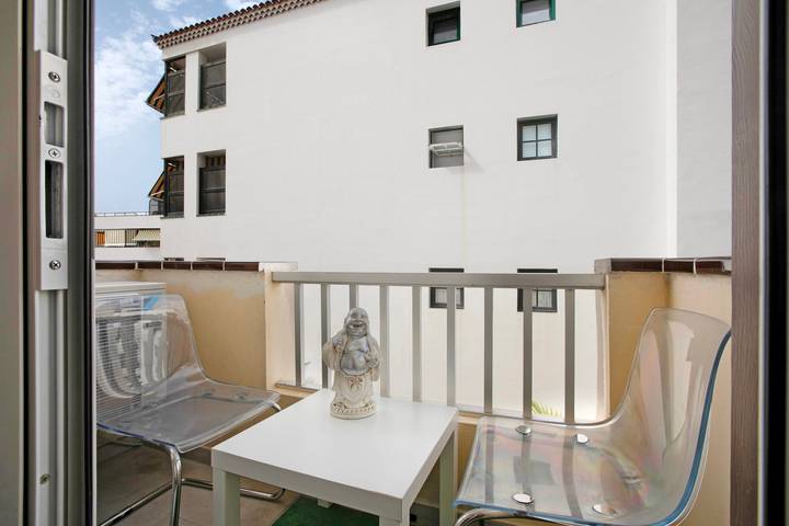 Ferienhaus für 5 Personen, mit Balkon in Arona - 2