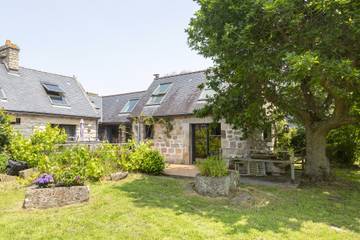 Gîte pour 5 personnes, avec jardin à Fouesnant