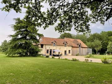 Chambre d’hôte pour 2 personnes, avec jardin dans Yonne
