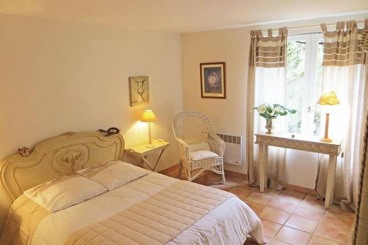 Location de vacances pour 4 personnes, avec piscine ainsi que balcon et jardin à Saint-Branchs - 2