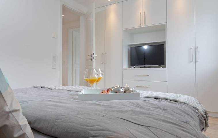 Ganze Wohnung, Ferienwohnung mit Südbalkon bietet bis zu 5 Personen Platz in Strandnähe. in Westerland, Sylt (Gemeinde)