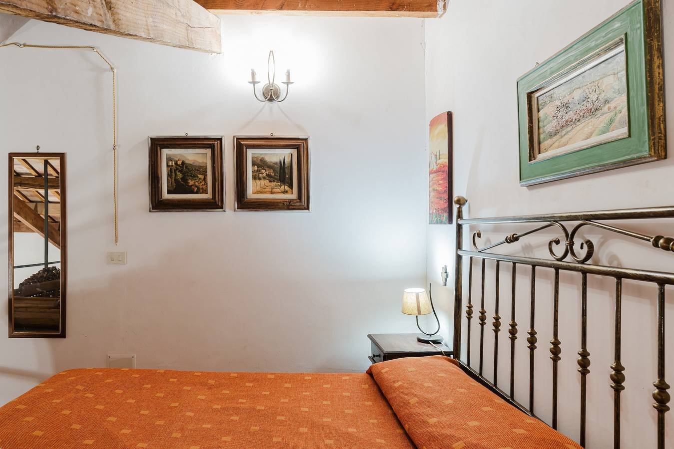 Apartment 'Nespolo' with Private Garden, Wi-Fi and Air Conditioning in Castelluzzo, Custonaci
