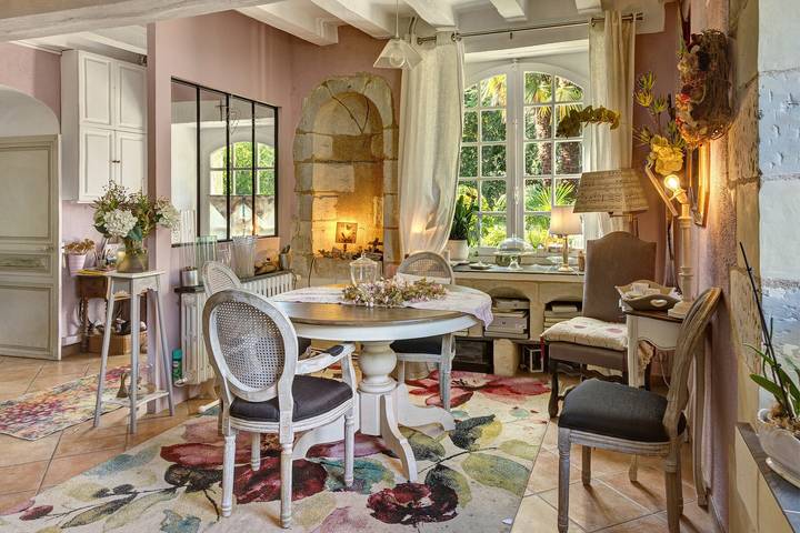 Chambre Darjeeling aux Ormeaux : vue lac, terrasse partagée et Wi-Fi in Bouchemaine, Vallée de la Loire