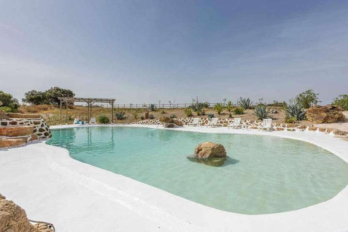 Casa rural para 8 personas, con piscina además de jardín y terraza, Se admiten mascotas en Campiña de Morón y Marchena - 4