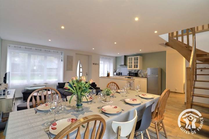 Gîte pour 8 personnes, avec jardin et terrasse, animaux acceptés dans Mesnil-Roc'h - 3