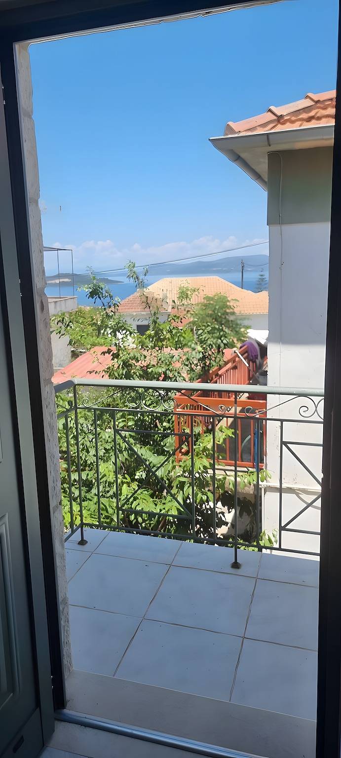 Entire apartment, Apartment 'By The Sea 2' with Private Garden in Katomeri, Meganisi