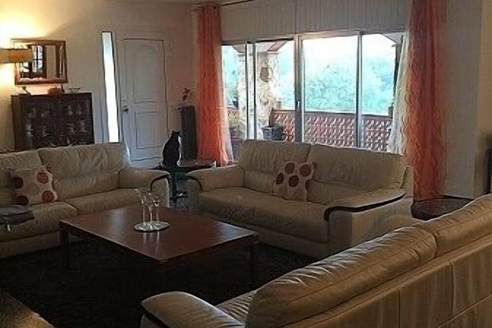 Villa avec piscine privée dans un jardin privé in els Masos de Pals, Pals