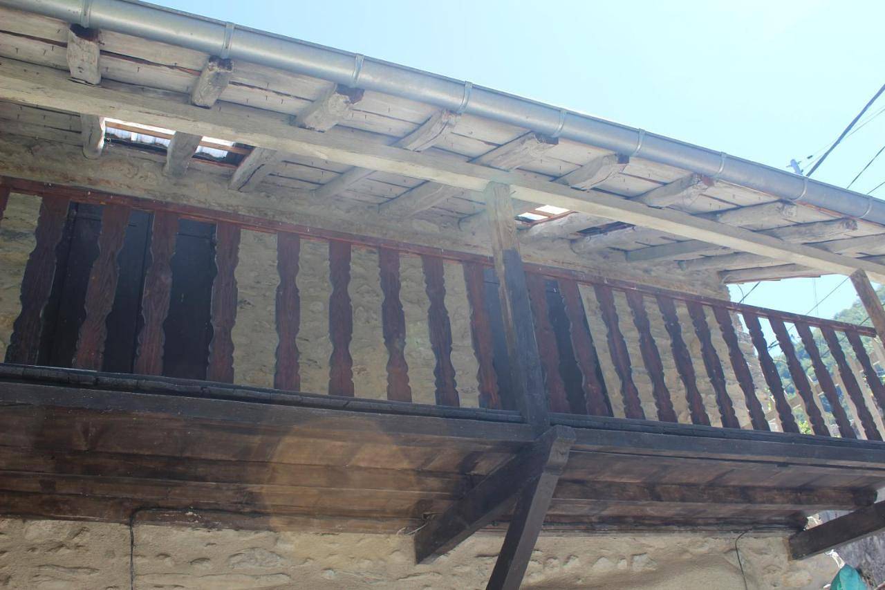 Maison de charme calme entourée de montagne in Ussat, Ariège