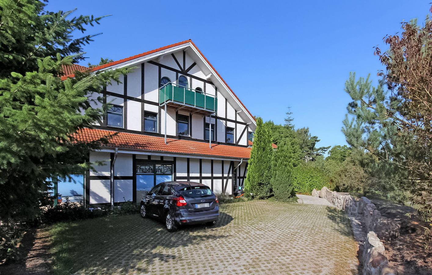 Apartamento vacacional entero, Retiro Oceanview: Apartamento junto al mar con TV, aparcamiento, terraza y cocina in Karlshagen, Usedomer Norden