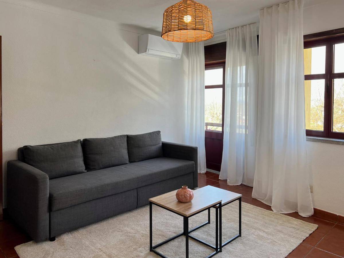 Apartamento inteiro, Two-Bedroom Apartment in U. F. Seia, São Romão e Lapa dos Dinheiros, Seia