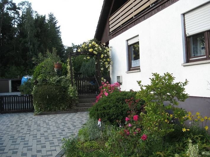Gemütliche 61 m² große Wohnung mit Garten und Terrasse, 1 km vom Stadtzentrum von Völkersweiler entfernt in Gossersweiler-Stein, Trifelsland