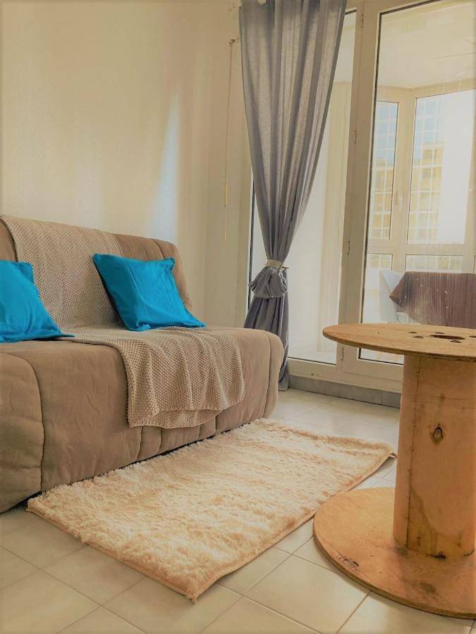 Gîte pour 3 personnes dans Plage Fabron Bambou Nice