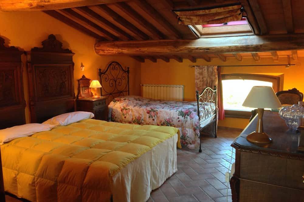 Geheel appartement, Chic Tuscan apartment pool spectacular view modern comfort wifi air conditioning in Sovicille, Provincie Siena