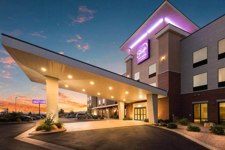 Hotel für 2 Personen, mit Terrasse und Pool sowie Whirlpool - 1