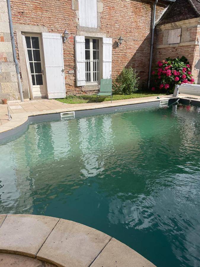 Apartamento de vacaciones para 4 personas, con piscina y jardín - 1