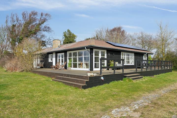 Ferienhaus für 6 Personen, mit Terrasse und Garten sowie Sauna und Ausblick in Dänemark