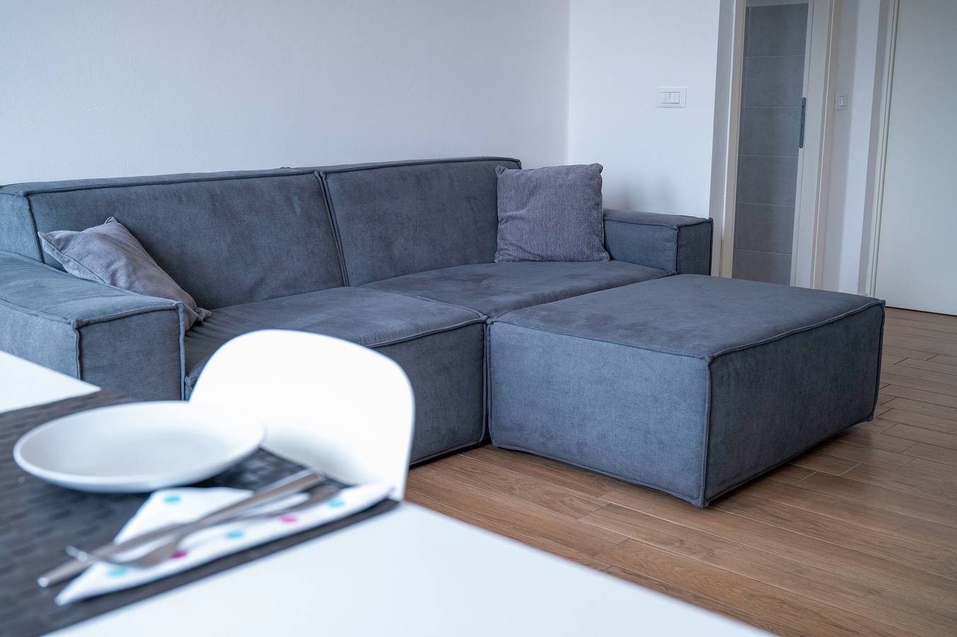 Entire apartment, Apartment 'Enzina' with Wi-Fi and Air Conditioning in Bergamo, Bergamo Province
