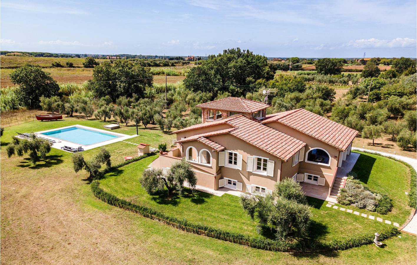 Paradies am Pool mit Klimaanlage, Parkplatz und WiFi in Bibbona, Etruskische Küste