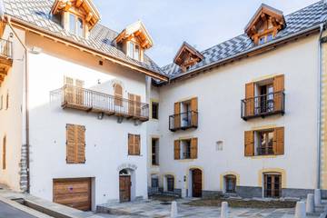 Gîte pour 4 personnes dans Office De Tourisme De Serre Chevalier - Bureau Du Monetier Les Bains