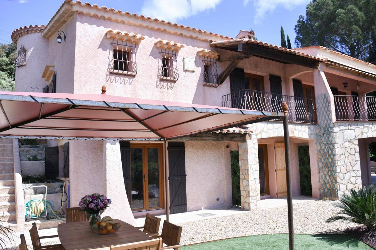 Deluxe Double or Twin Room in Taradeau, Région de Draguignan